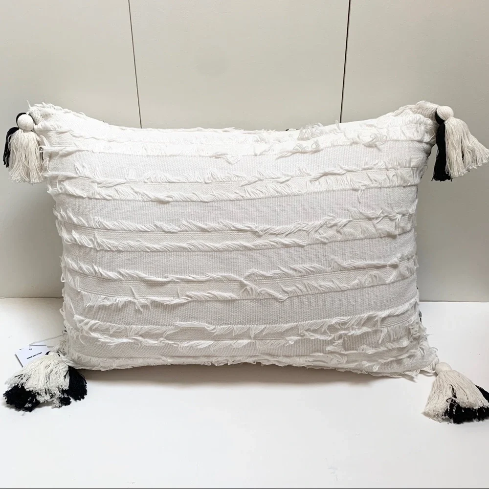 Large tassel black print pillow